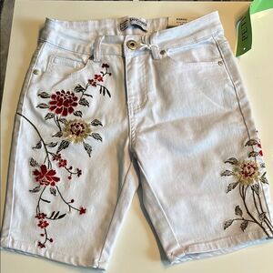 Women's White Floral Embroidered Bermuda Shorts